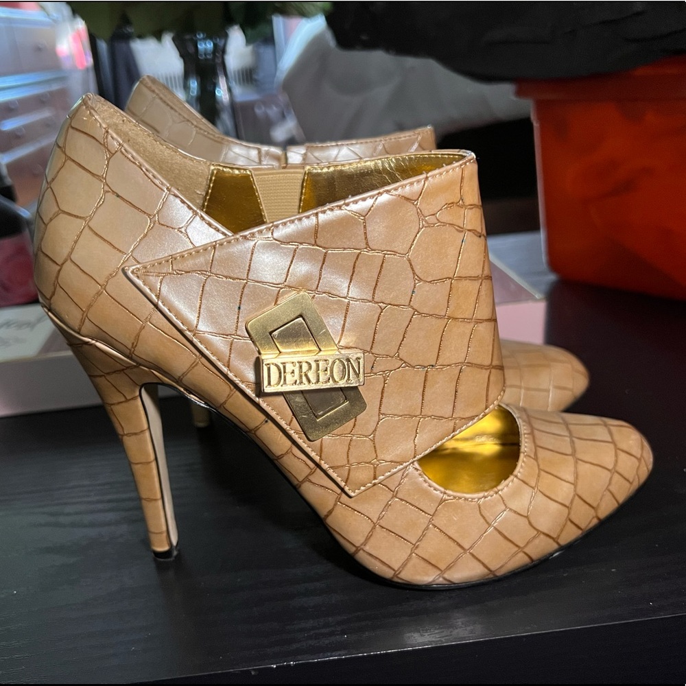 House of Dereon Stilettos by Beyoncé